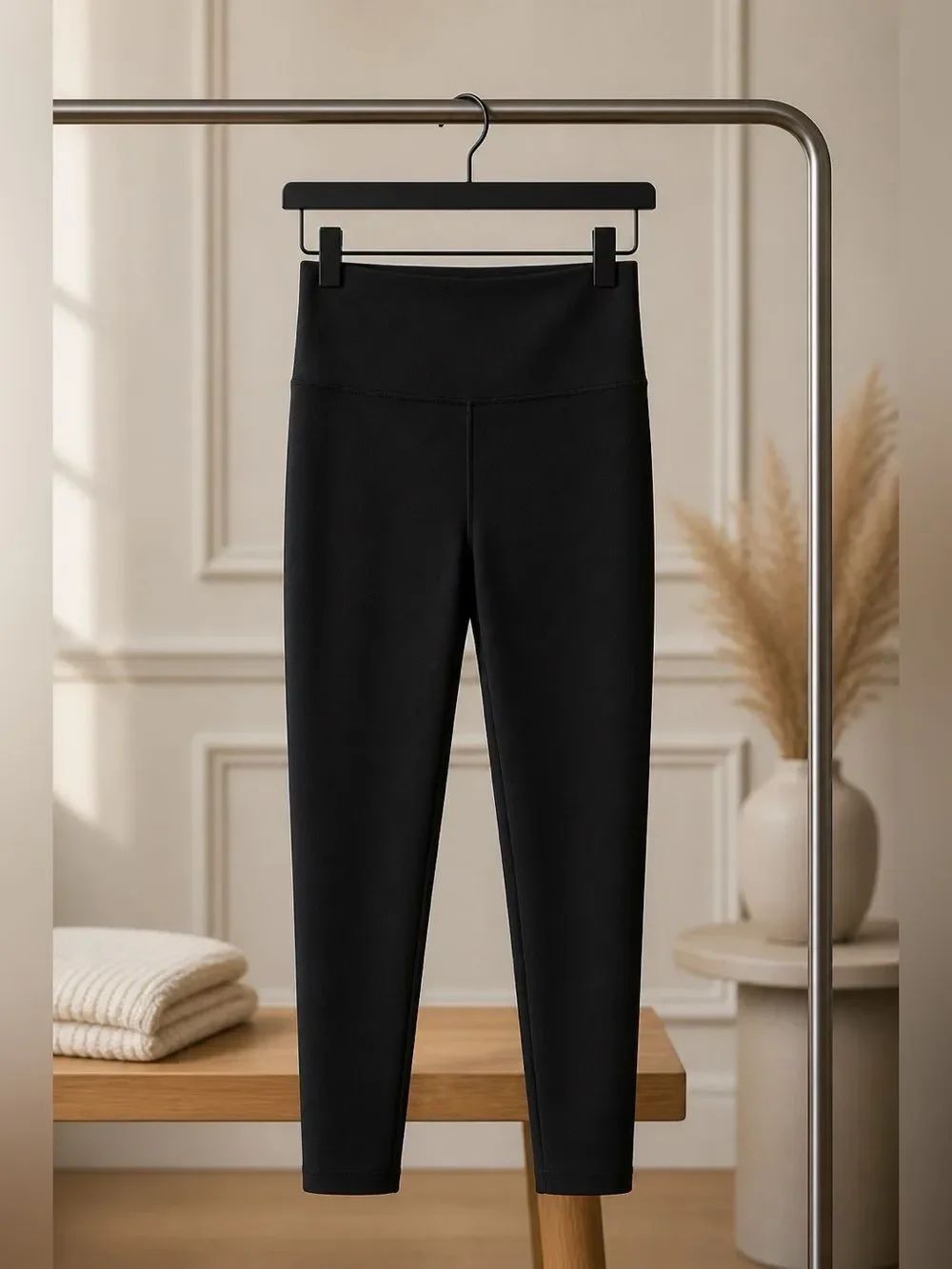 Victoria's Secret Black Workout Leggings Size Small